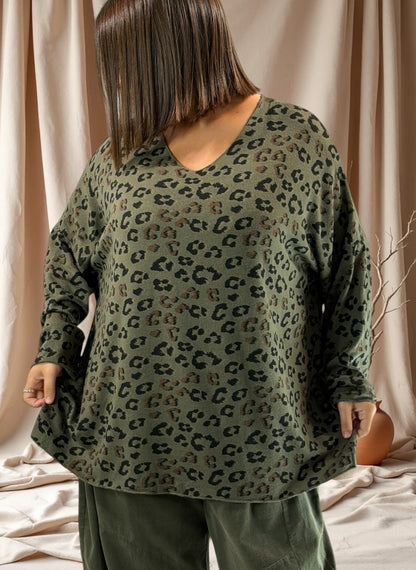 MADDY - PULL EN MAILLE LEOPARD KAKI JUSQU'A LA TAILLE 56