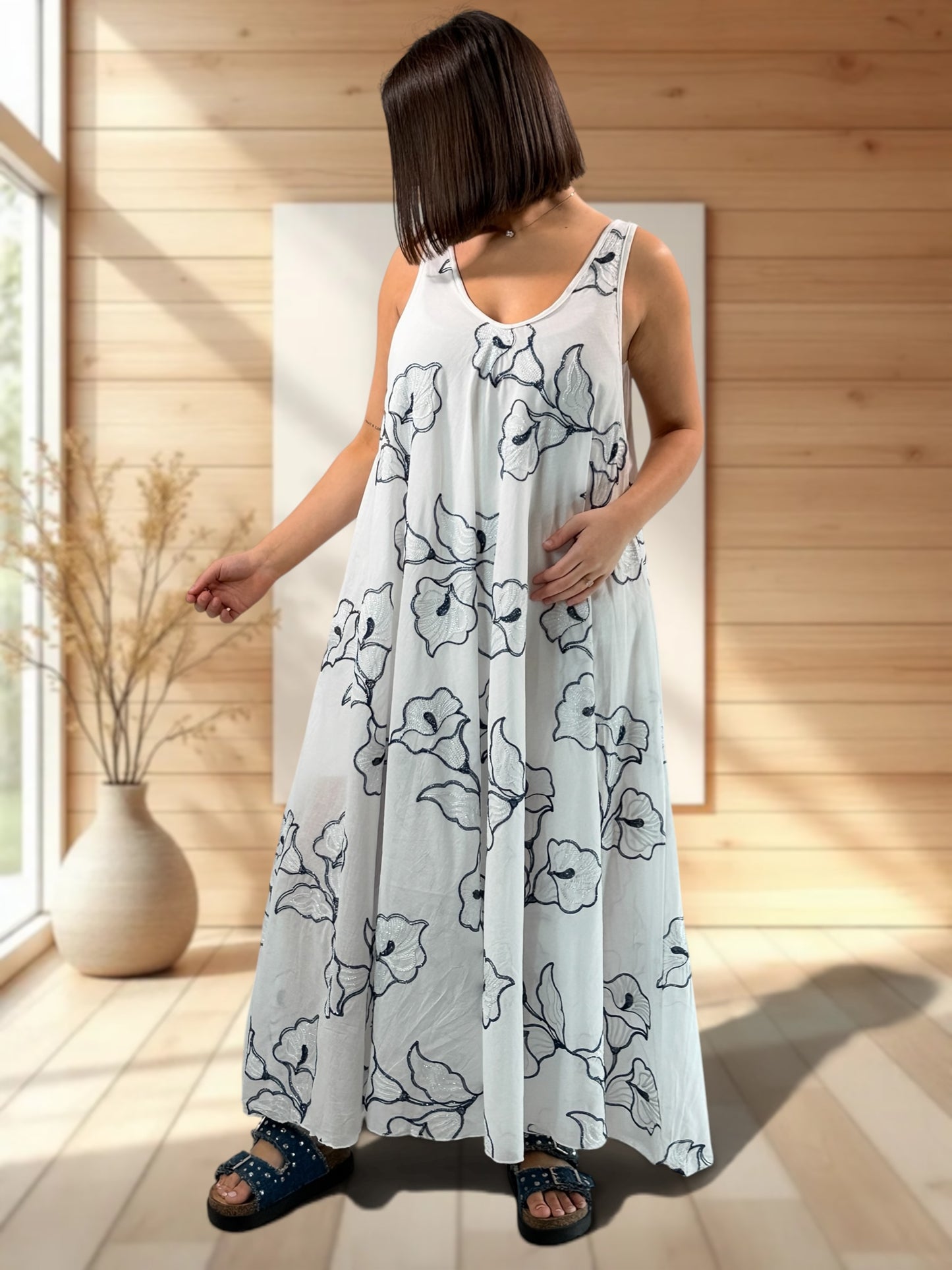 CANDICE - ROBE AMPLE BRODEE JUSQU'A LA TAILLE 52