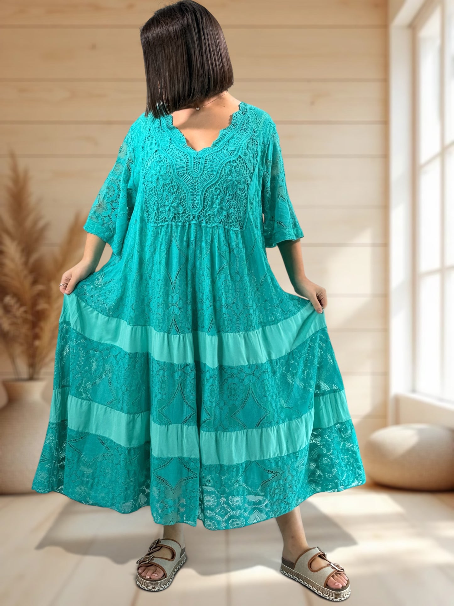 LINDA - ROBE LONGUE LAGON EN DENTELLE JUSQU'A LA TAILLE 56
