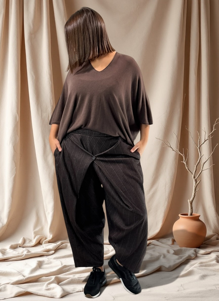 MATTEO - PANTALON MARRON A RAYURE JUSQU'A LA TAILLE 50
