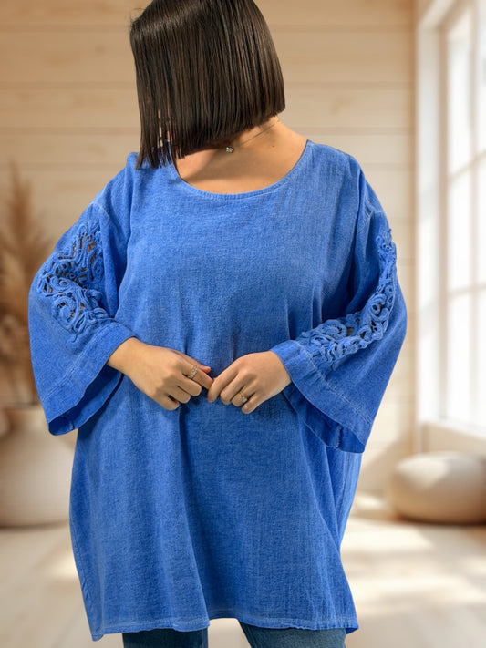 BELLA - TUNIQUE BLEUE MANCHES AVEC DENTELLE JUSQU'A LA TAILLE 54
