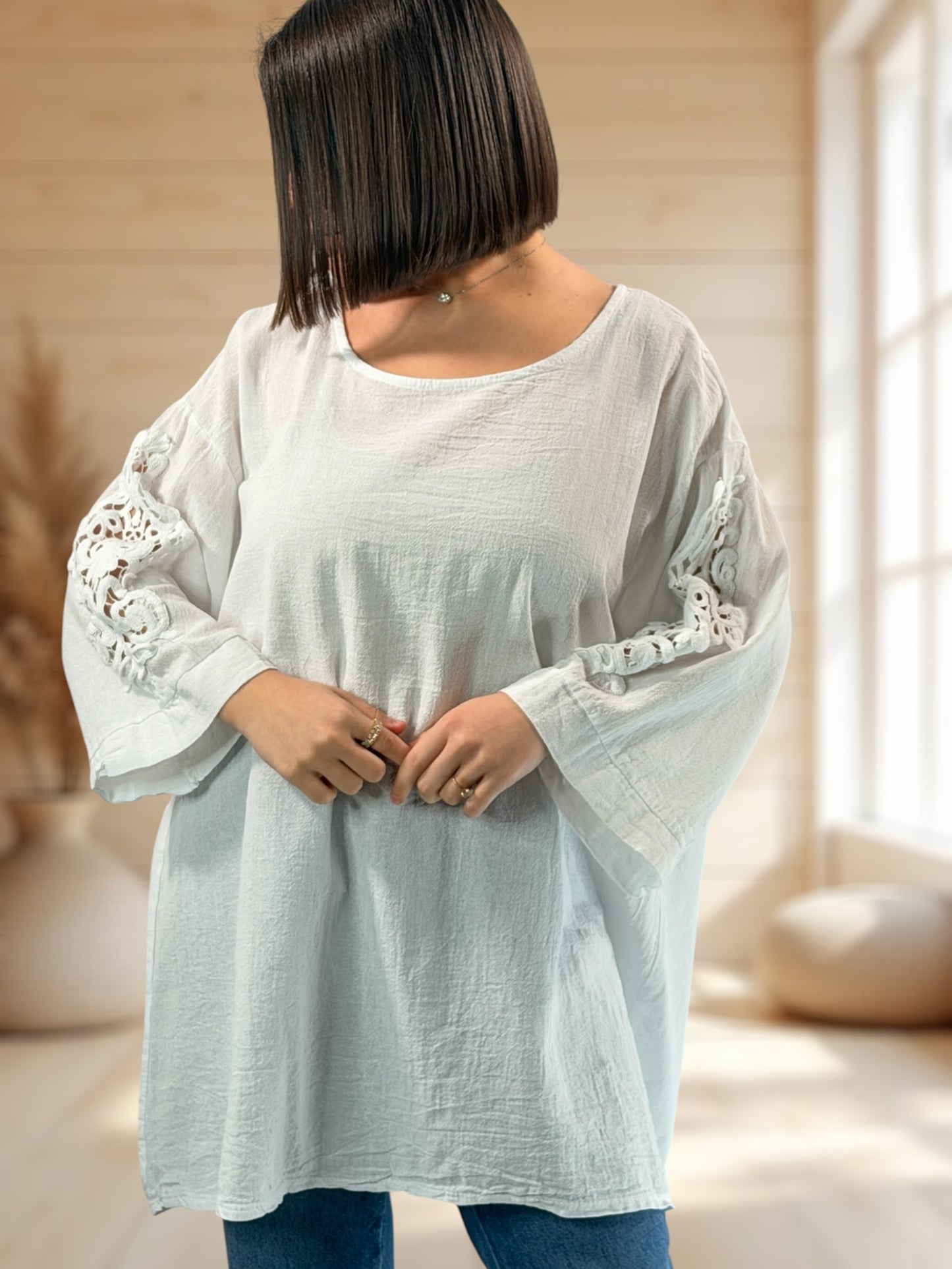 BELLA - TUNIQUE BLANCHE MANCHES AVEC DENTELLE JUSQU'A LA TAILLE 54