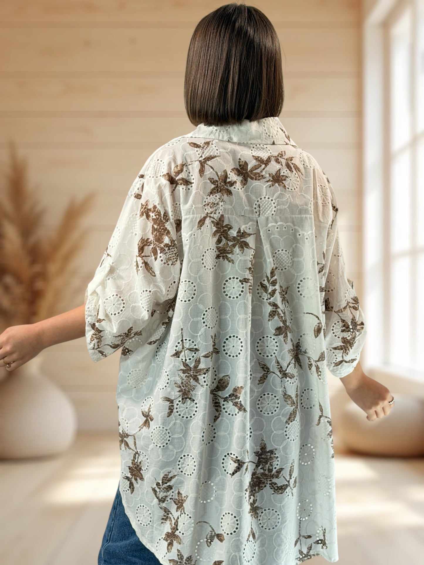 CEREZA - CHEMISE EN BRODERIE ANGLAISE MOTIF MARRON JUSQU'A LA TAILLE 56