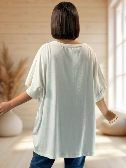 ERIKO - T-SHIRT OVERSIZE BLANC MOTIF CERISE TAILLE 46/48 A 56