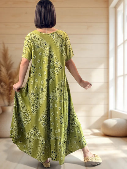 ADELE - ROBE LONGUE VERT ANIS A MOTIF JUSQU'A LA TAILLE 52