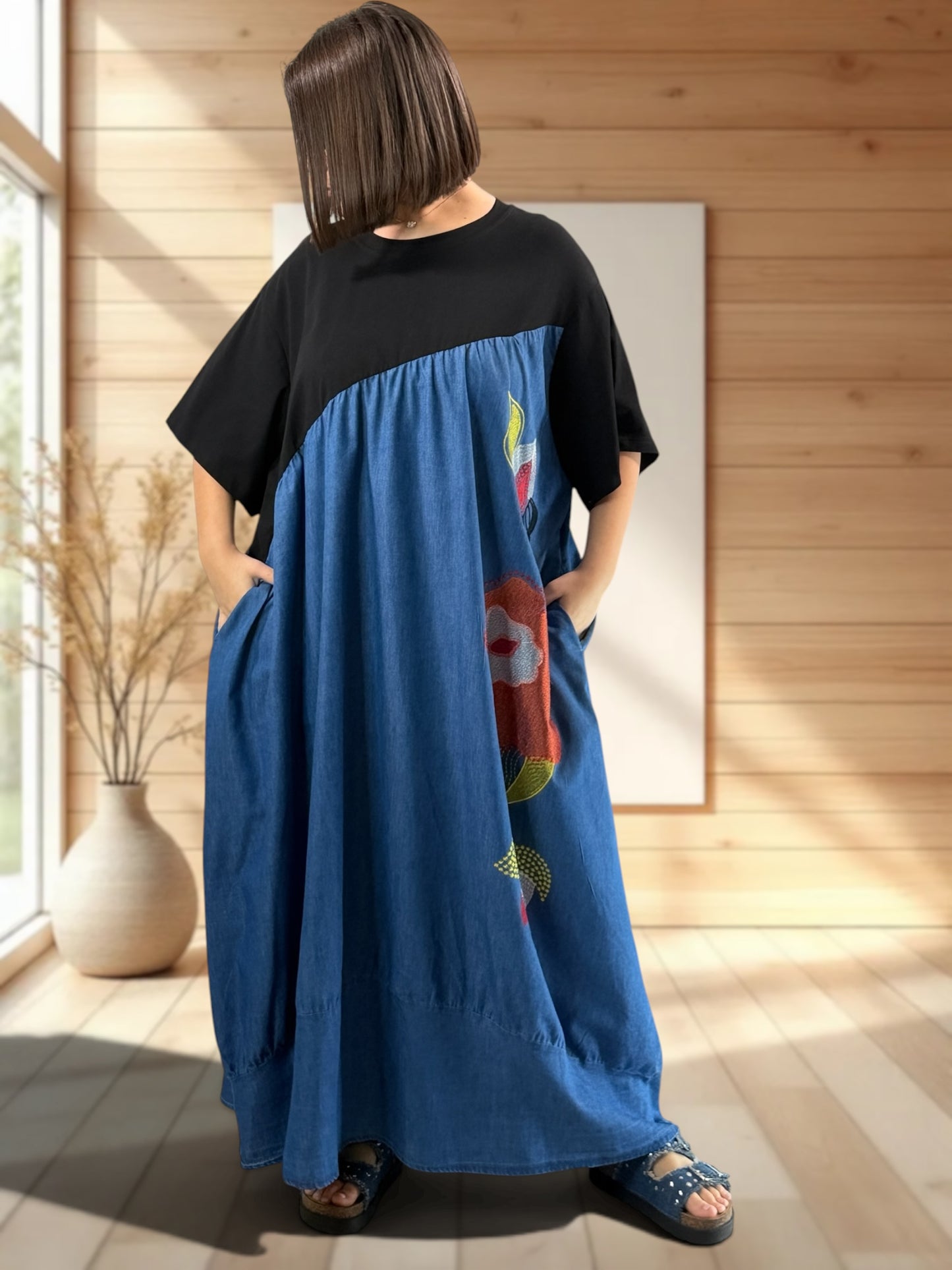ANGELINA - ROBE LONGUE OVERSIZE BRODEE JUSQU'A LA TAILLE 60