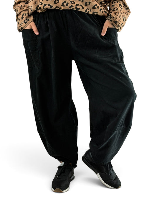 BASTIEN - PANTALON EN VELOURS MILLERAIE NOIR JUSQU'A LA TAILLE 52