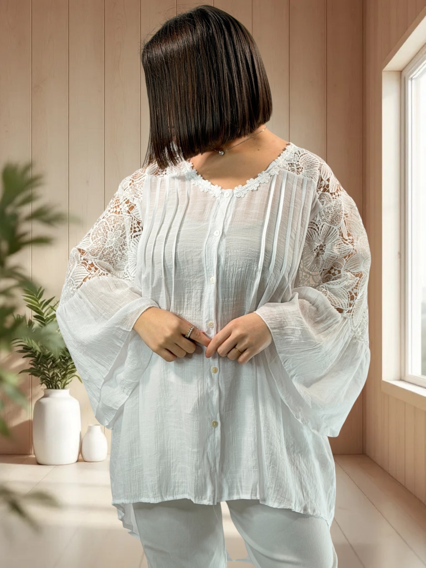 NICOLETTE - TUNIQUE EN DENTELLE BLANCHE JUSQU'A LA TAILLE 48/50