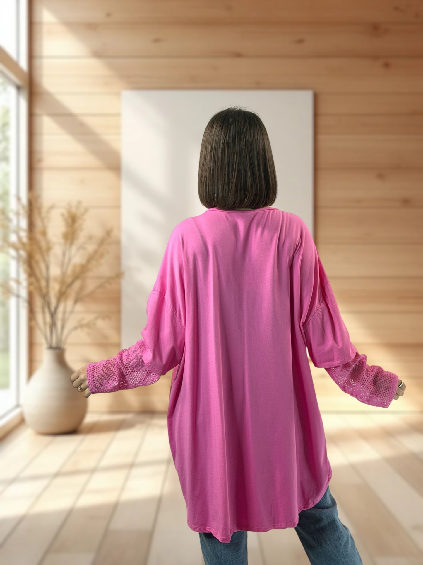 LOVELY - TEE-SHIRT ROSE MANCHES EN DENTELLE JUSQU'A LA TAILLE 54