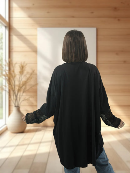 LOVELY - TEE-SHIRT NOIR MANCHES EN DENTELLE JUSQU'A LA TAILLE 54