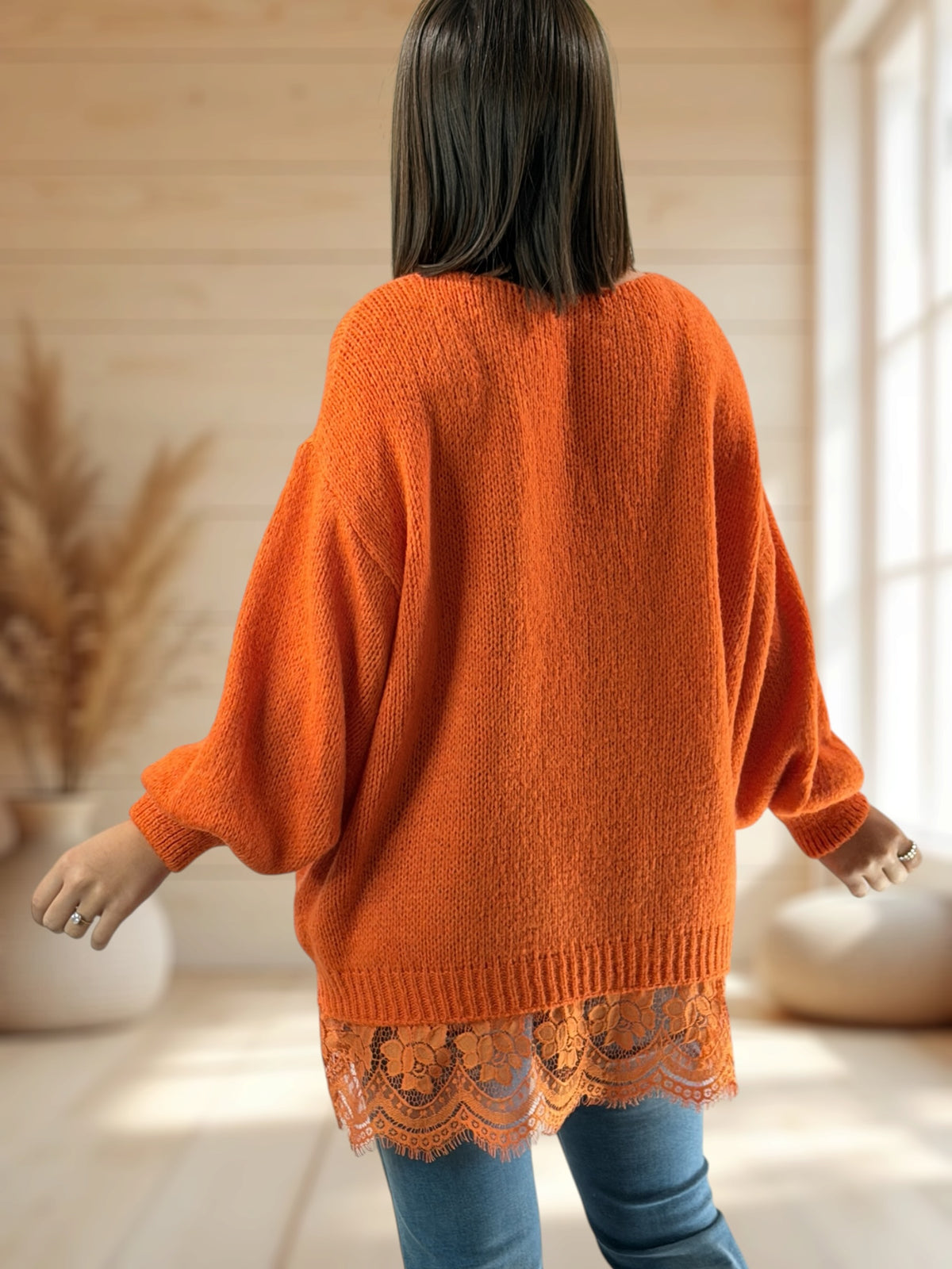 NINA - PULL OVERSIZE ORANGE AVEC DENTELLE JUSQU'A LA TAILLE 54/56