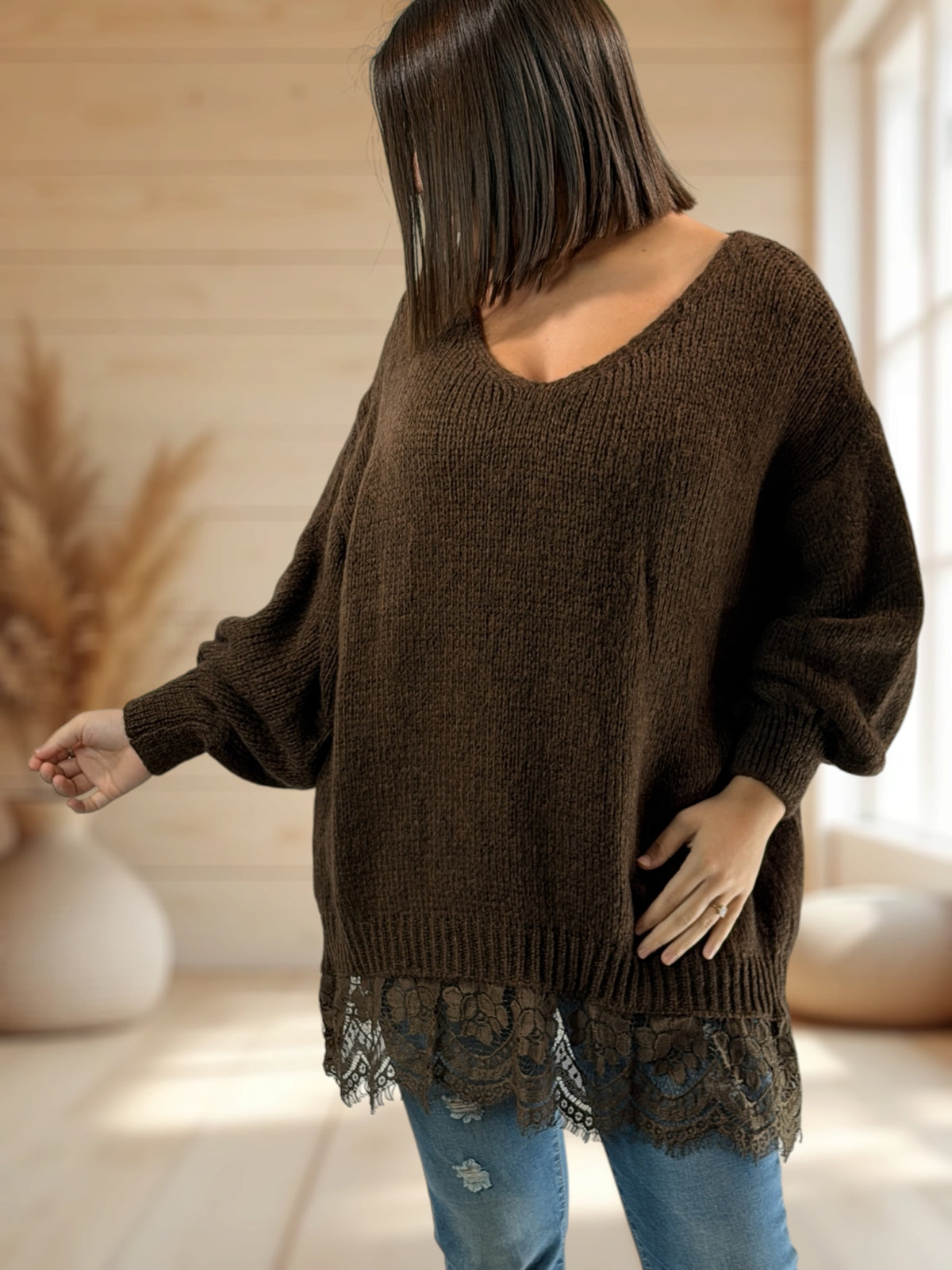 NINA - PULL OVERSIZE MARRON AVEC DENTELLE JUSQU'A LA TAILLE 54/56