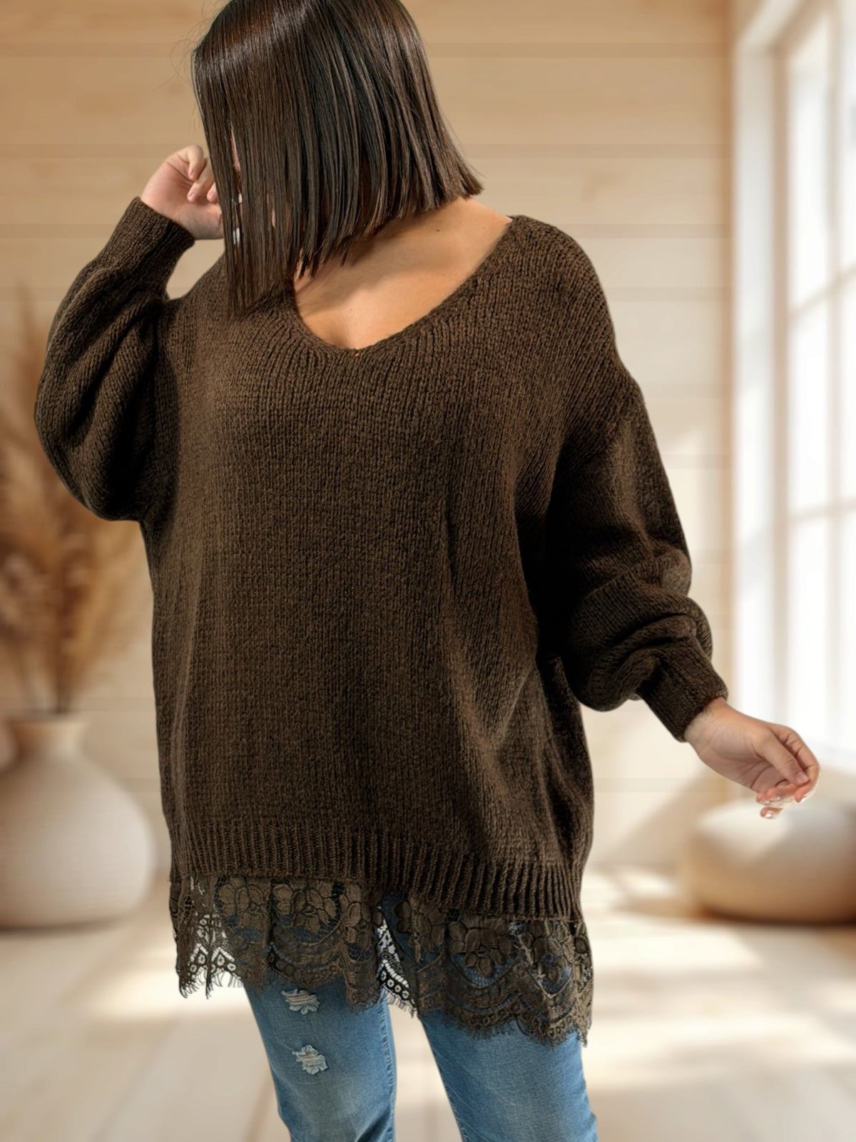 NINA - PULL OVERSIZE MARRON AVEC DENTELLE JUSQU'A LA TAILLE 54/56