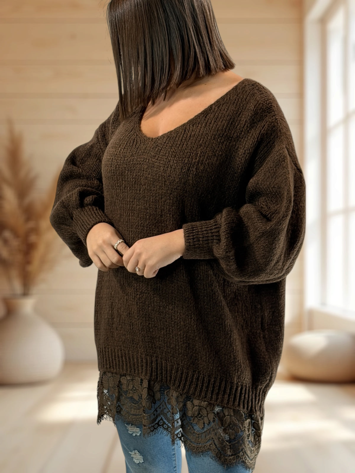 NINA - PULL OVERSIZE MARRON AVEC DENTELLE JUSQU'A LA TAILLE 54/56