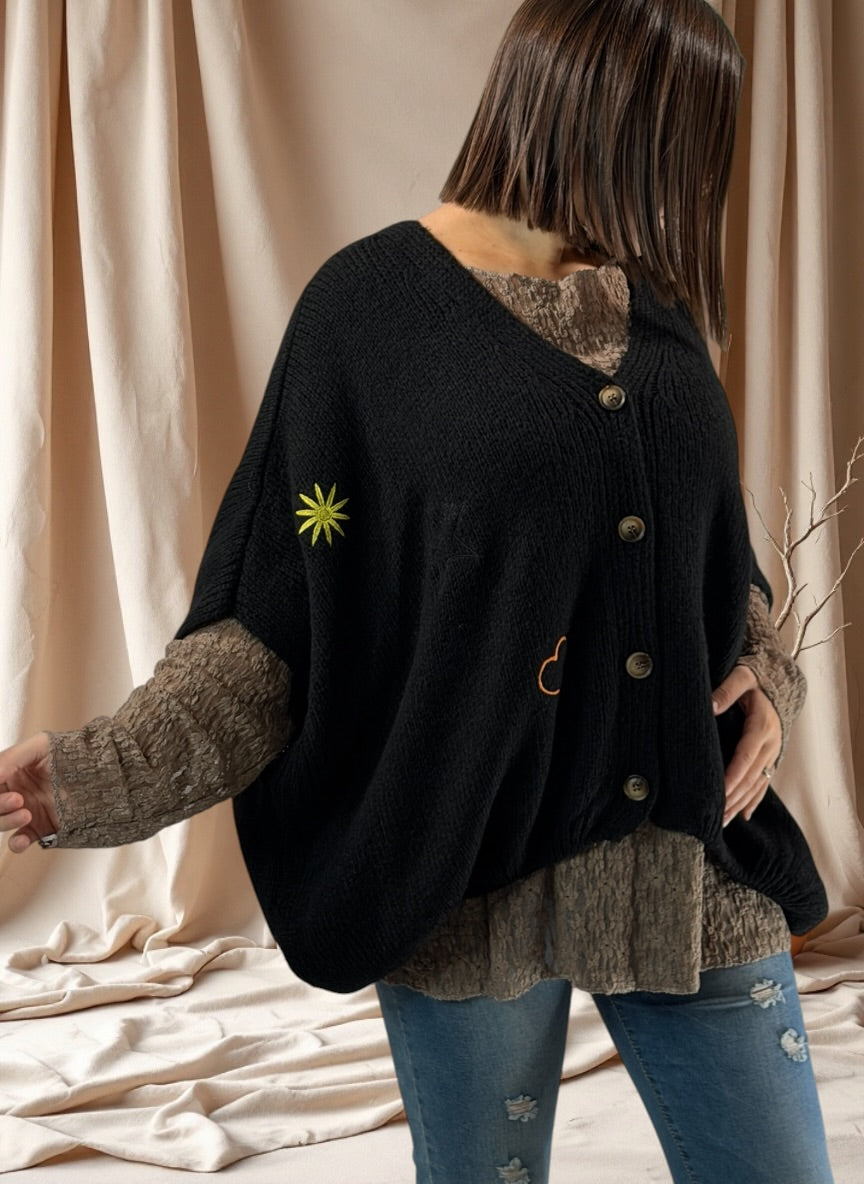 SOPHIA - GILET OVERSIZE NOIR BRODE JUSQU'A LA TAILLE 56