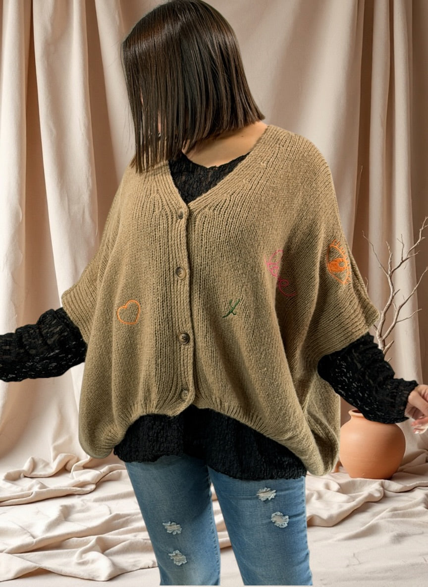 SOPHIA - GILET OVERSIZE CAMEL BRODE JUSQU'A LA TAILLE 56