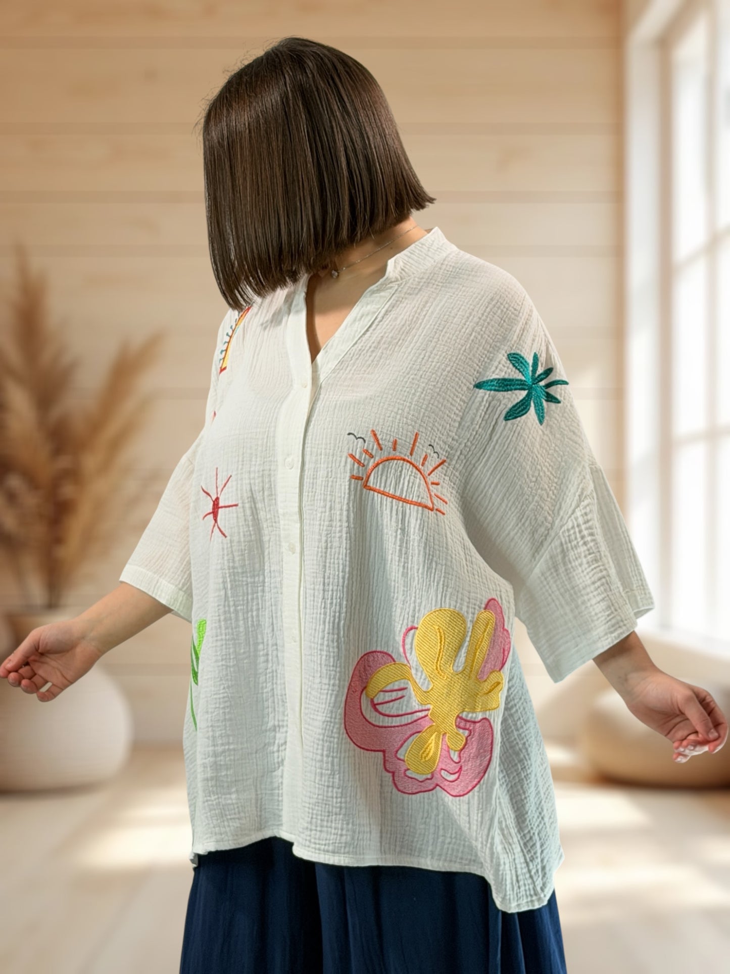 RENATA - CHEMISE BLANCHE BRODEE JUSQU'A LA TAILLE 54