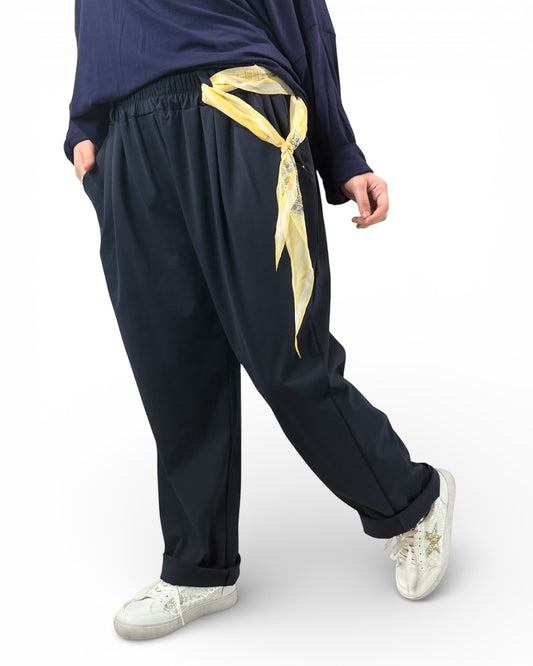 COCO - PANTALON FLUIDE MARINE AVEC FOULARD TAILLE 46 A 52