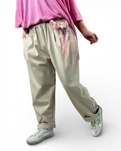 COCO - PANTALON FLUIDE BEIGE AVEC FOULARD TAILLE 46 A 52