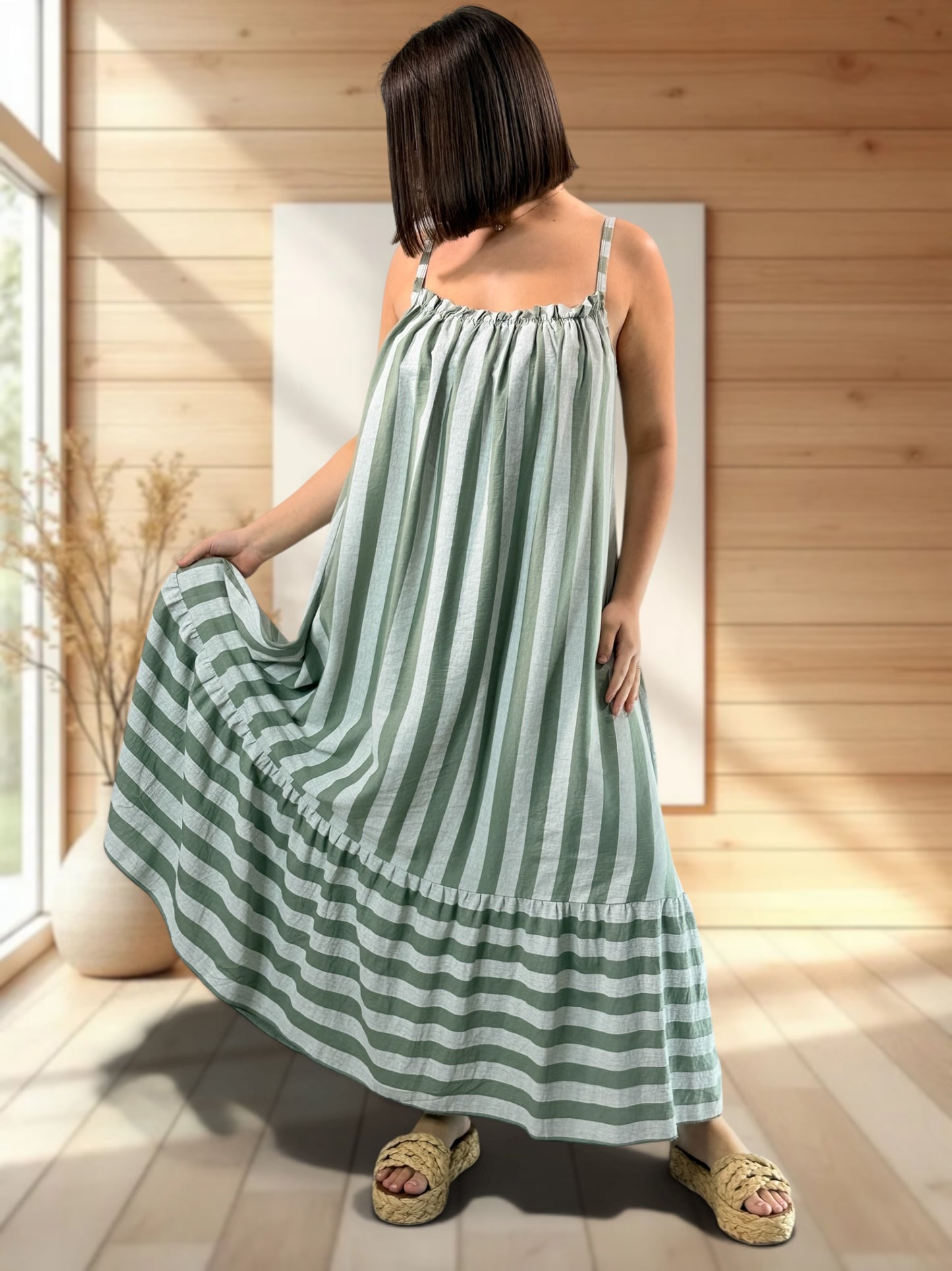 CLARENCE - ROBE LONGUE A RAYURE KAKI JUSQU'A LA TAILLE 56