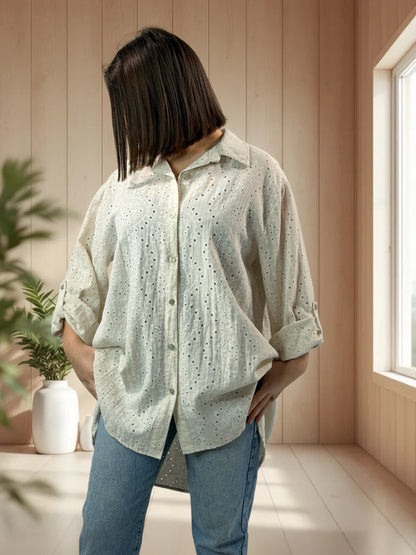CAROLINA - CHEMISE OVERSIZE EN BRODERIE ANGLAISE BEIGE JUSQU'A LA TAILLE 48