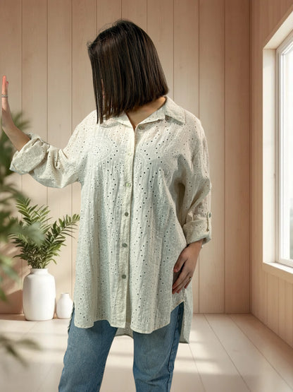 CAROLINA - CHEMISE OVERSIZE EN BRODERIE ANGLAISE BEIGE JUSQU'A LA TAILLE 48