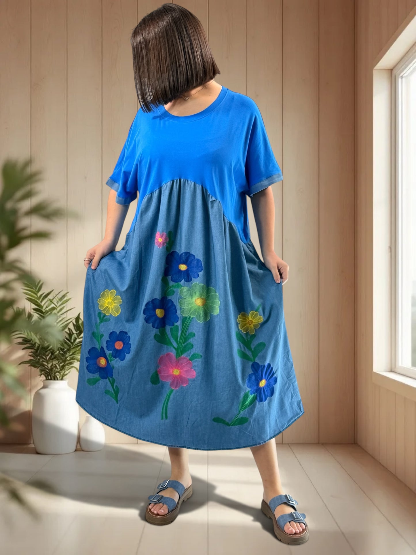 DEBORAH - ROBE OVERSIZE BRODEE JUSQU'A LA TAILLE 56