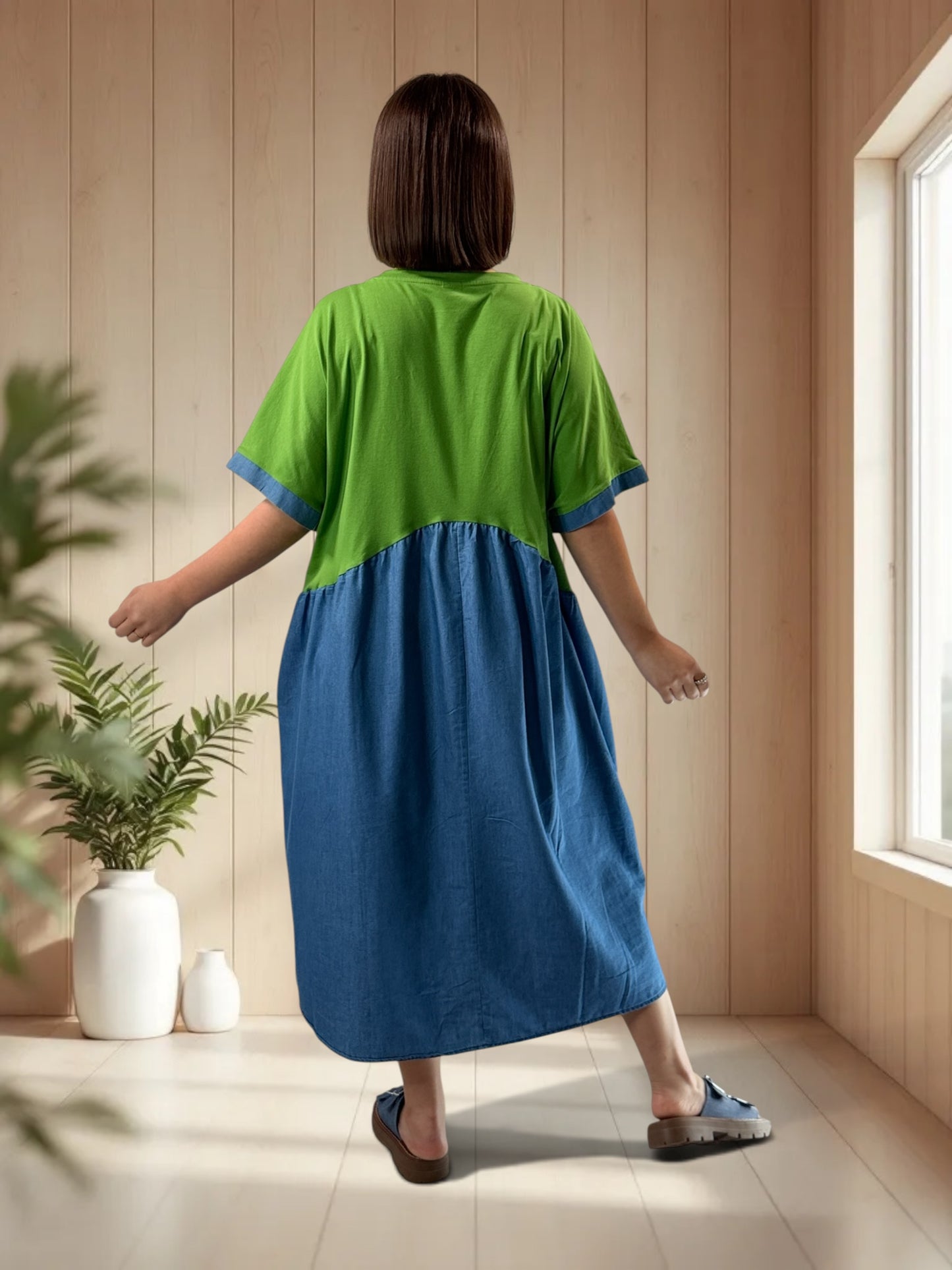 DEBORAH - ROBE OVERSIZE BRODEE JUSQU'A LA TAILLE 56