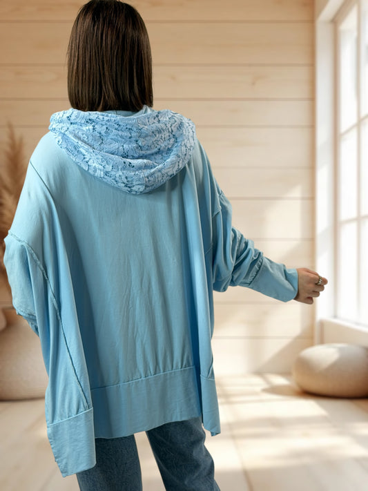 CARACAS - TEE-SHIRT BLEU OVERSIZE CAPUCHE EN DENTELLE JUSQU'A LA TAILLE 58