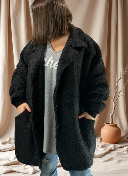 BETTY - VESTE NOIRE OVERSIZE JUSQU'A LA TAILLE 54/56