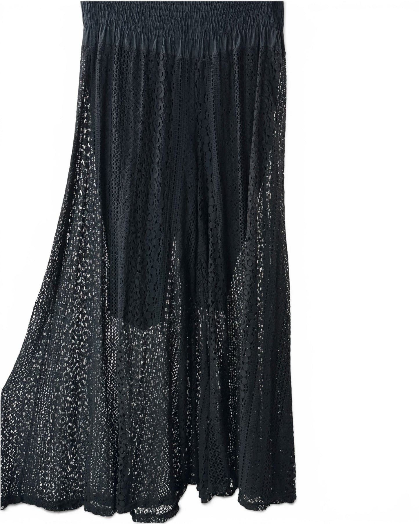 KAORI - PANTALON NOIR EN DENTELLE JUSQUA LA TAILLE 48