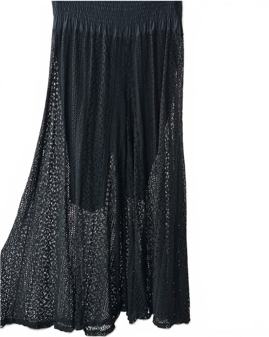 KAORI - PANTALON NOIR EN DENTELLE JUSQUA LA TAILLE 48