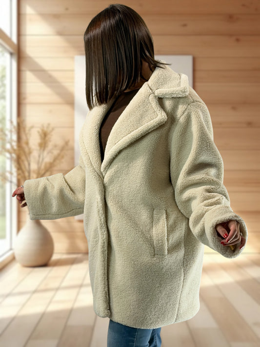 MEGEVE - VESTE BEIGE OVERSIZE EN MOUMOUTE JUSQU'A LA TAILLE 52