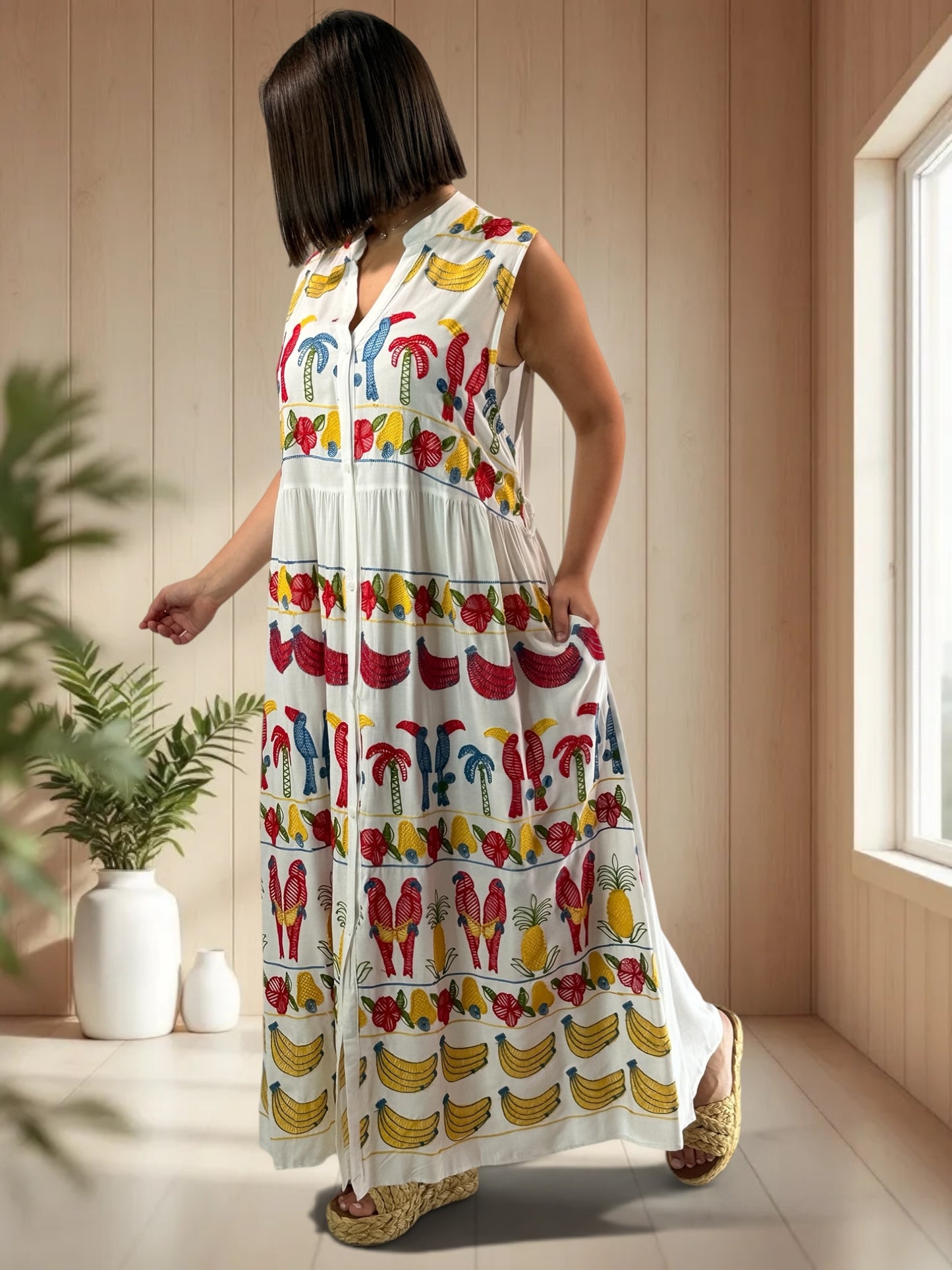 SIMONA - ROBE LONGUE BLANCHE BRODEE JUSQU'A LA TAILLE 48