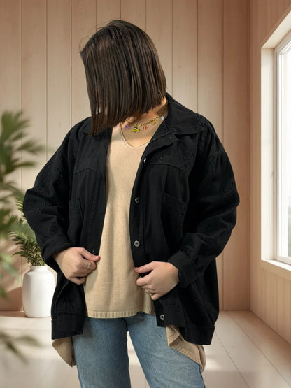 MATTEO - VESTE EN JEAN NOIR AVEC BRODERIE ANGLAISE TAILLE 46/48 A 52