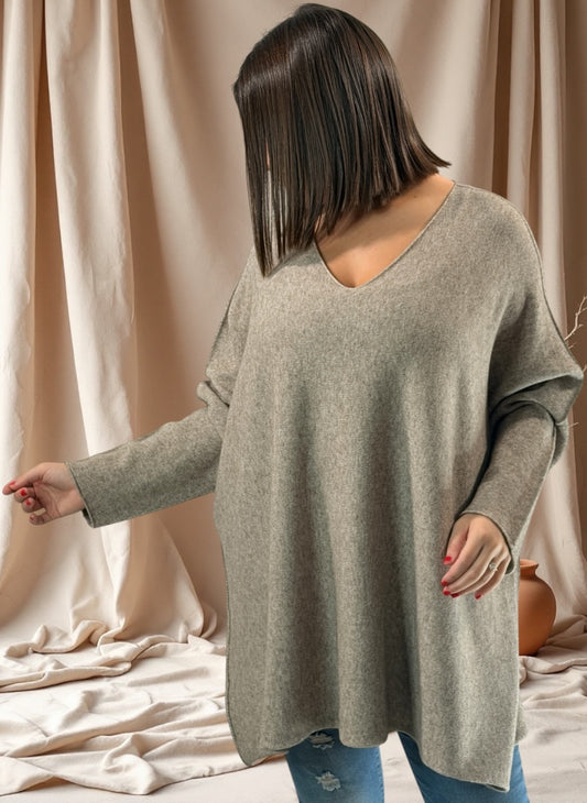 PAOLA - PULL OVERSIZE TAUPE JUSQU'A LA TAILLE 54/56