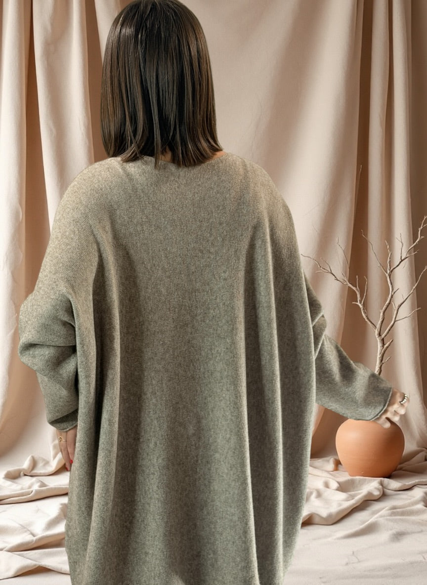 PAOLA - PULL OVERSIZE TAUPE JUSQU'A LA TAILLE 54/56