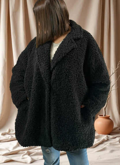 CHOUCHOU - VESTE NOIRE OVERSIZE EN MOUMOUTE JUSQU'A LA TAILLE 54