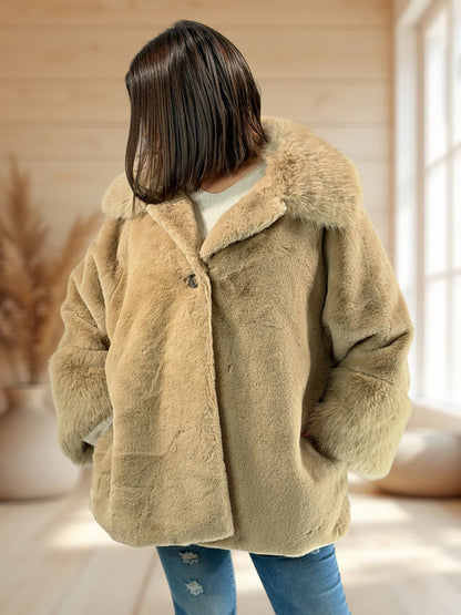 COURCHEVEL - VESTE BEIGE OVERSIZE EN FAUSSE FOURRURE JUSQU'A LA TAILLE 54