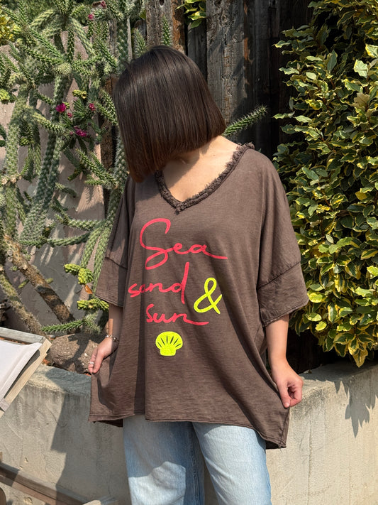 UGO - T-SHIRT OVERSIZE MARRON A MOTIF JUSQU'A LA TAILLE 54