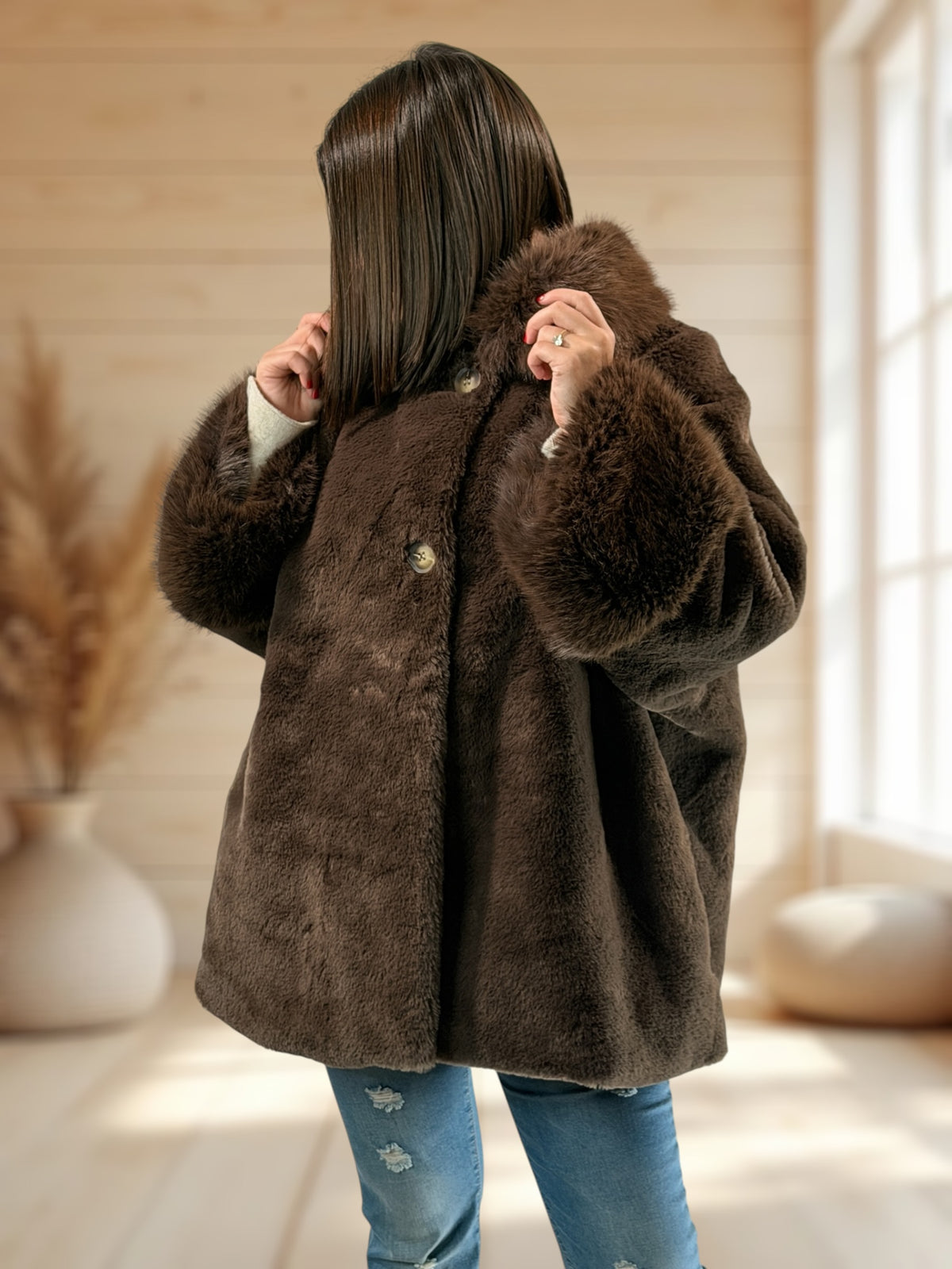 COURCHEVEL - VESTE MARRON OVERSIZE EN FAUSSE FOURRURE JUSQU'A LA TAILLE 54
