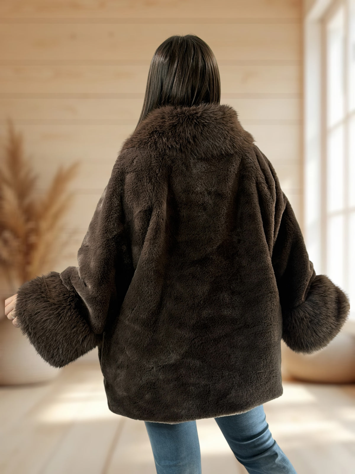 COURCHEVEL - VESTE MARRON OVERSIZE EN FAUSSE FOURRURE JUSQU'A LA TAILLE 54