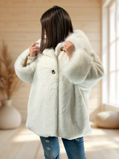 COURCHEVEL - VESTE BLANCHE OVERSIZE EN FAUSSE FOURRURE JUSQU'A LA TAILLE 54