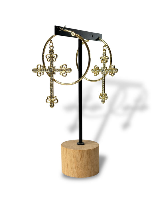 SARAH - BOUCLES D'OREILLES CREOLES AVEC CROIX