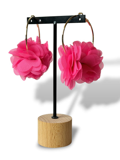 LOLITA - BOUCLES D'OREILLES CREOLES AVEC FLEUR FUCHSIA
