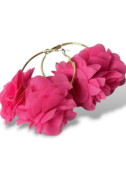 LOLITA - BOUCLES D'OREILLES CREOLES AVEC FLEUR FUCHSIA