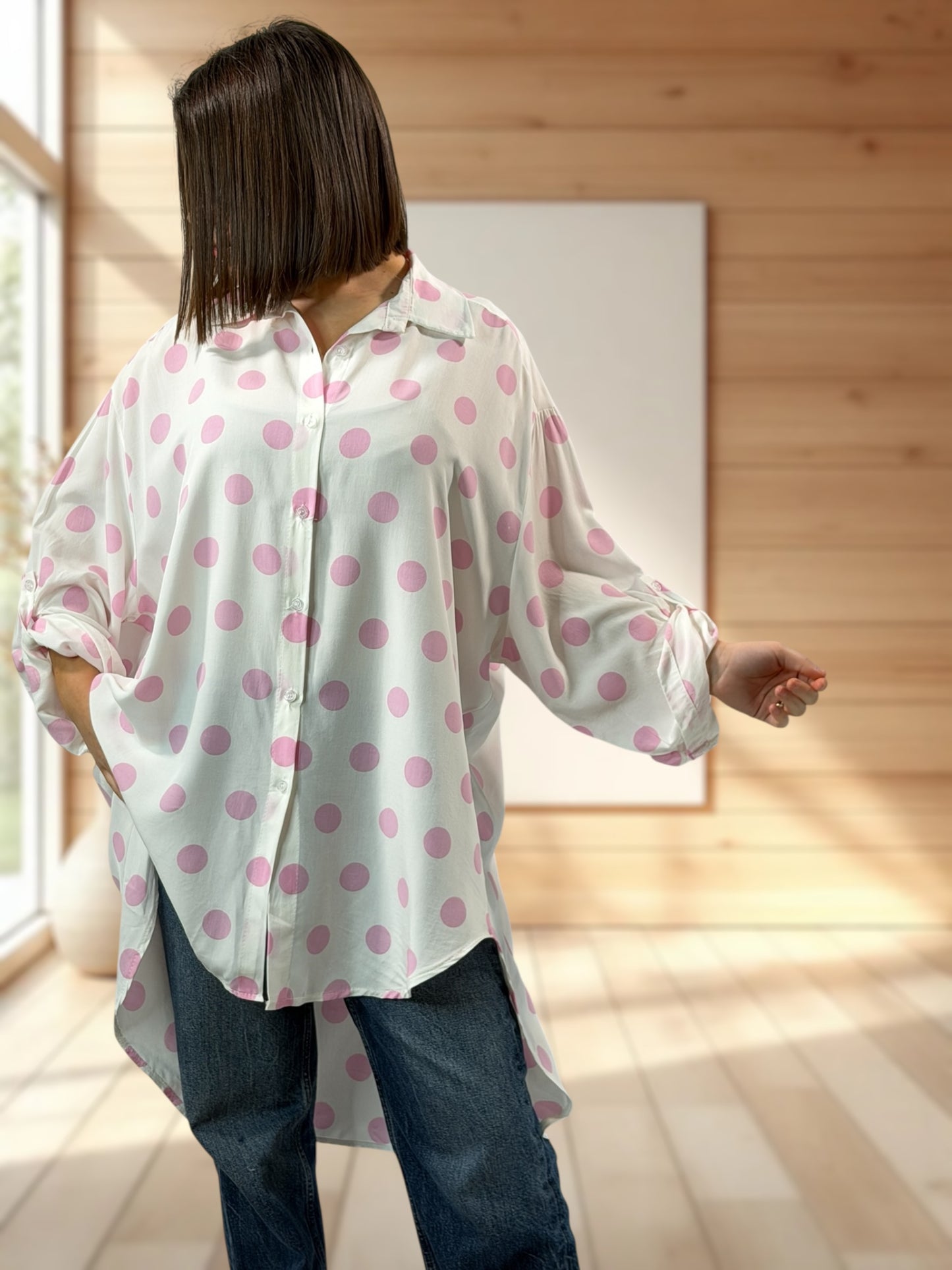 ANGY - CHEMISE OVERSIZE A POIS ROSE JUSQU'A LA TAILLE 60