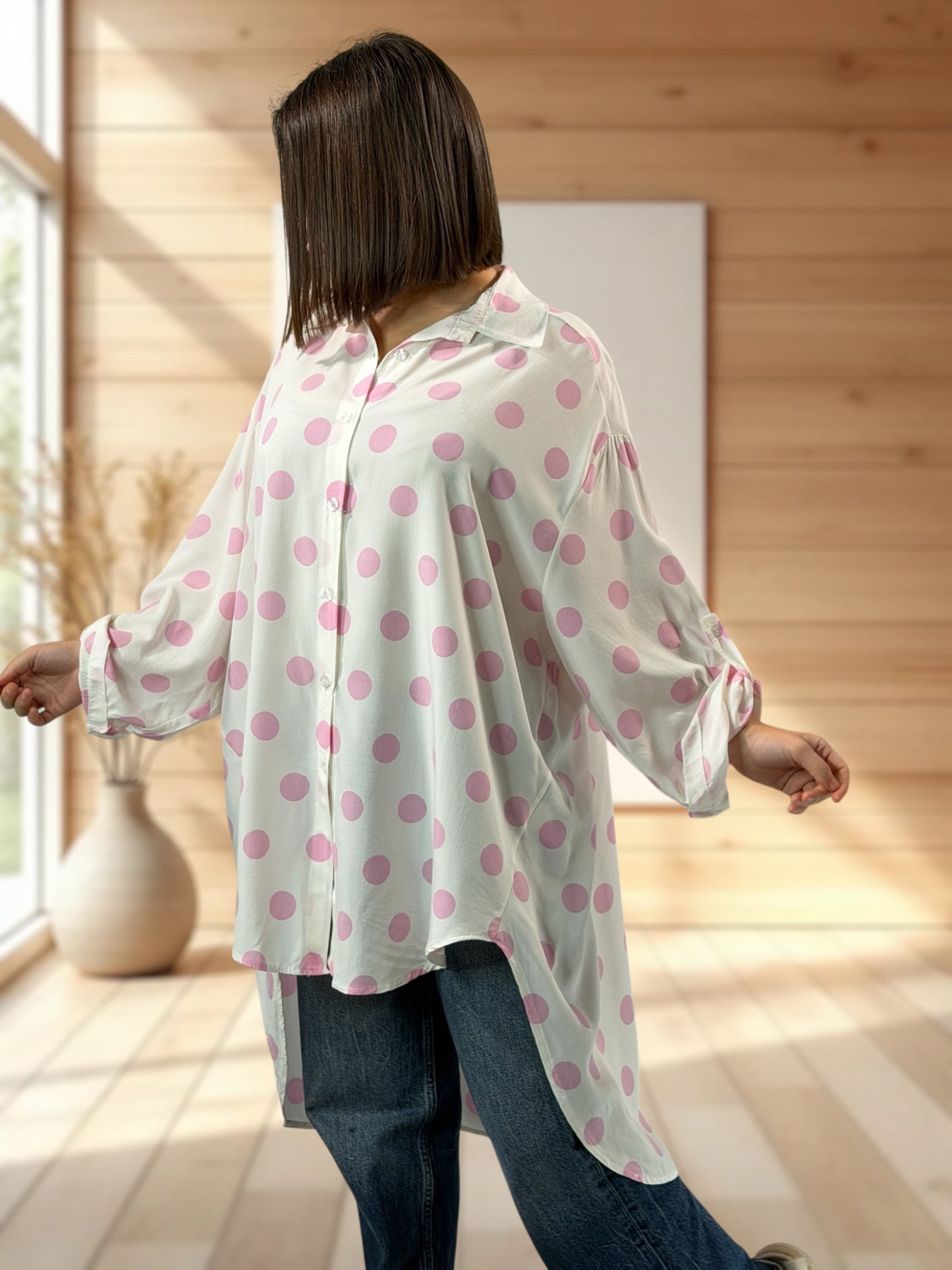 ANGY - CHEMISE OVERSIZE A POIS ROSE JUSQU'A LA TAILLE 60