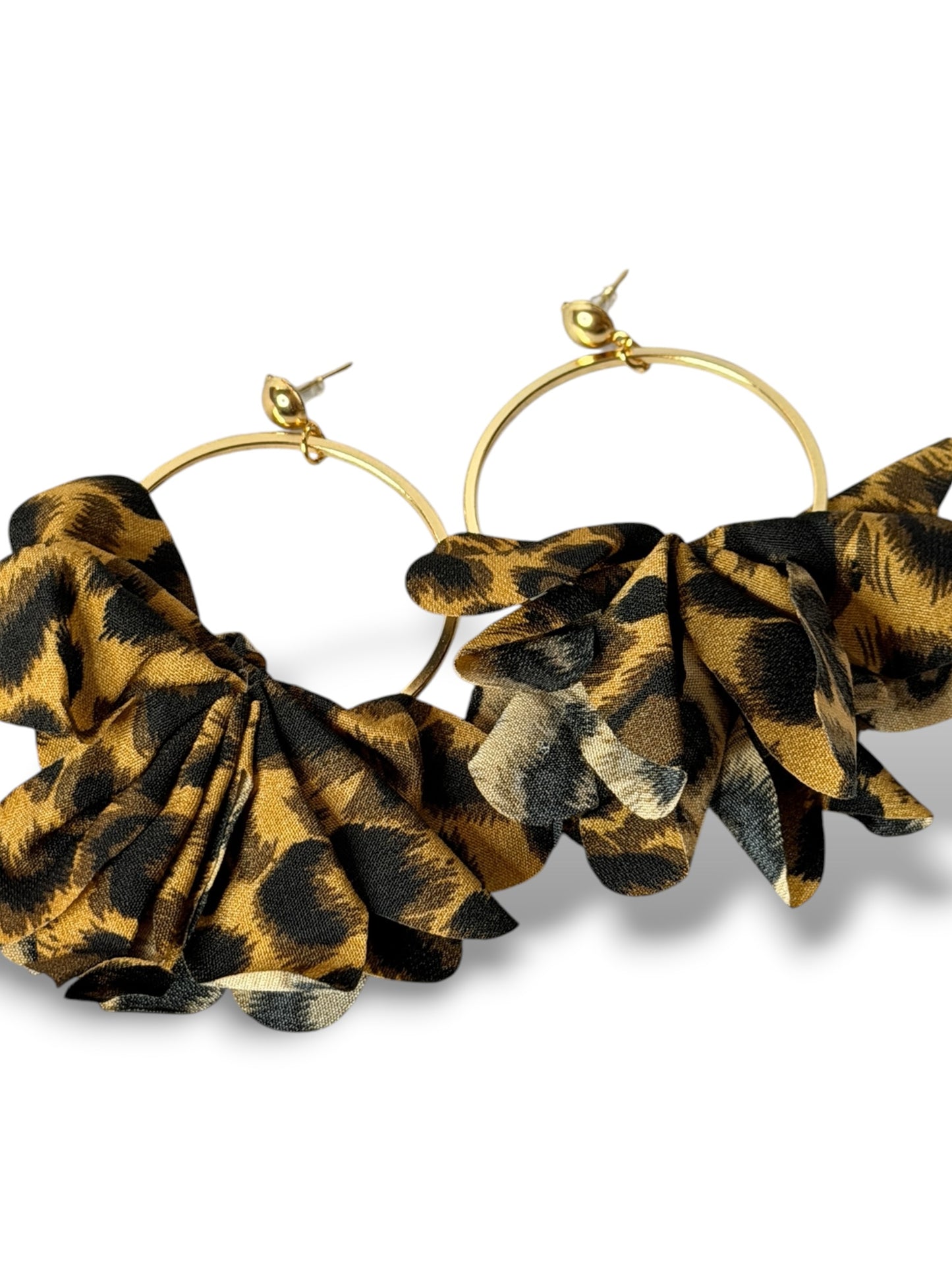 CLARICE - BOUCLES D'OREILLES CREOLES AVEC FLEUR LEOPARD