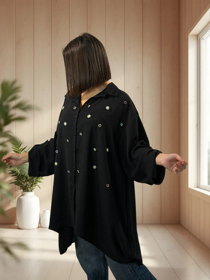 ABIGAIL - CHEMISE OVERSIZE NOIRE AVEC STRASS JUSQU'A LA TAILLE 58/60